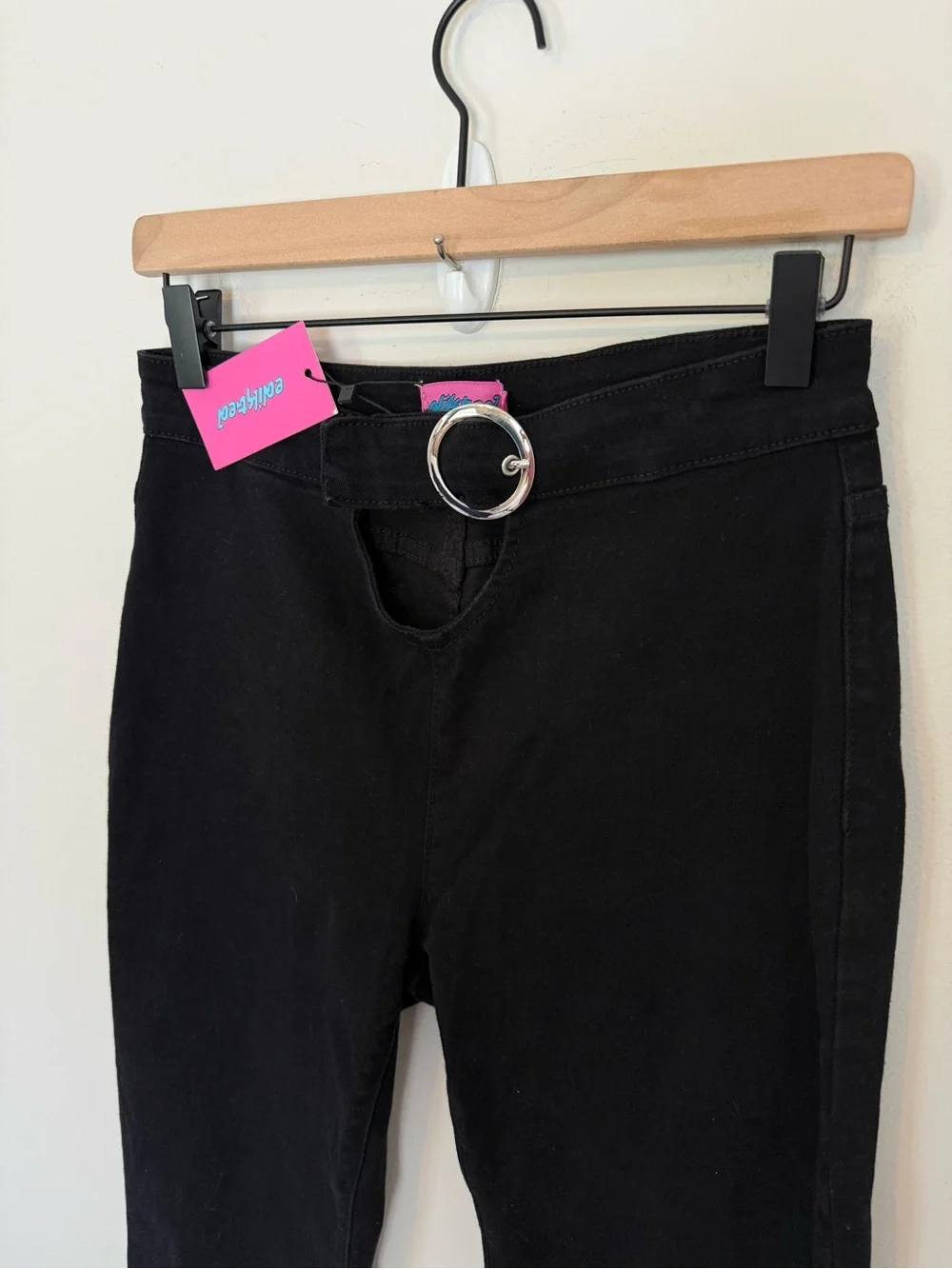 NWT Edikted Olympia Cut Out Buckle Keyhole Flare Jeans Black Size Medium